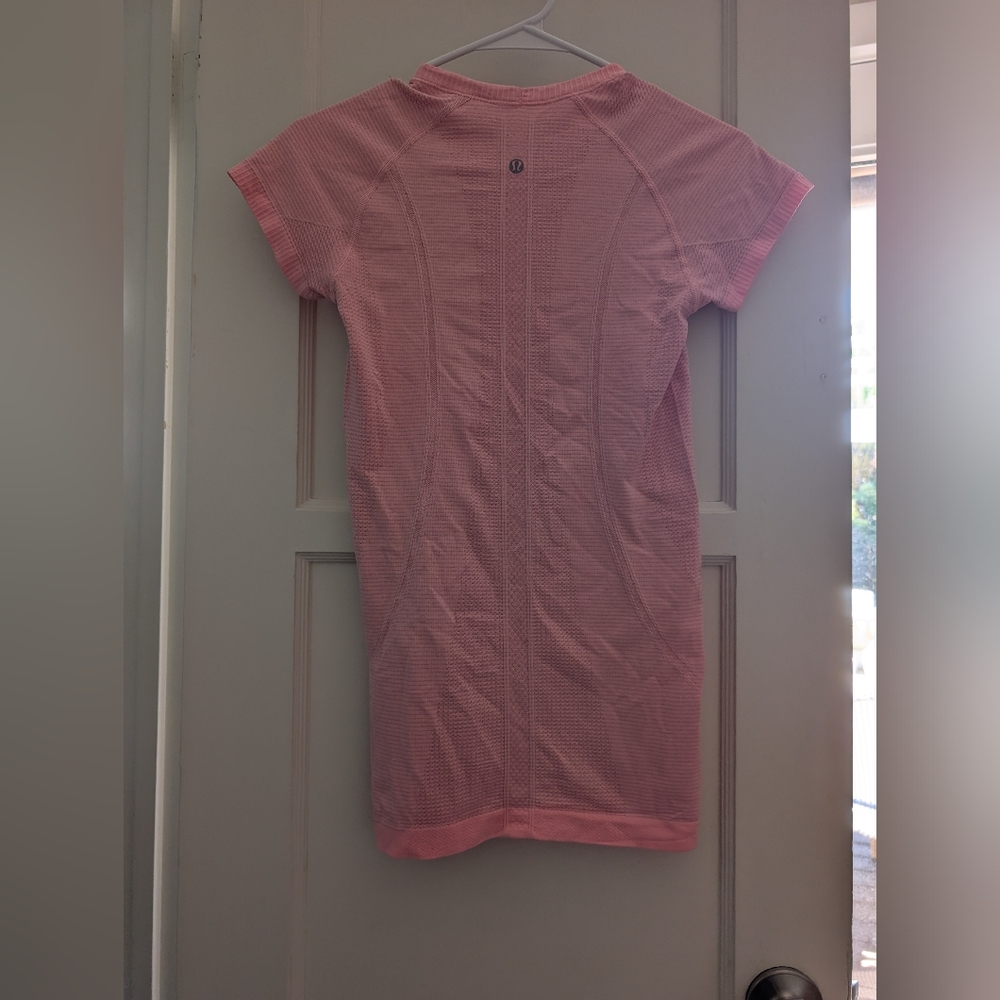 NWOT Lululemon Swiftly Tech Short Sleeve Crew Top Shirt Heathered Pink Size 4 - Picture 6 of 6
